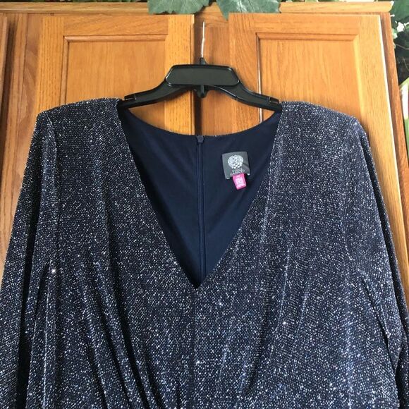 NWT Vince Camuto Metallic V-Neck Ruched Long Sleeve Maxi Dress Plus Size 22W - Picture 3 of 13